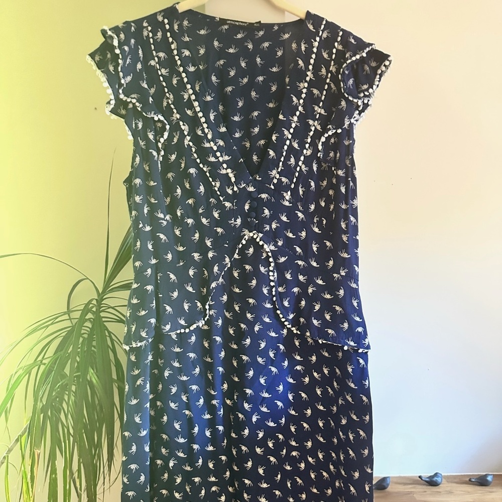 EUC Atmosphere Ric Rac Blue Floral Peplum Bodycon 1940s Style Dress